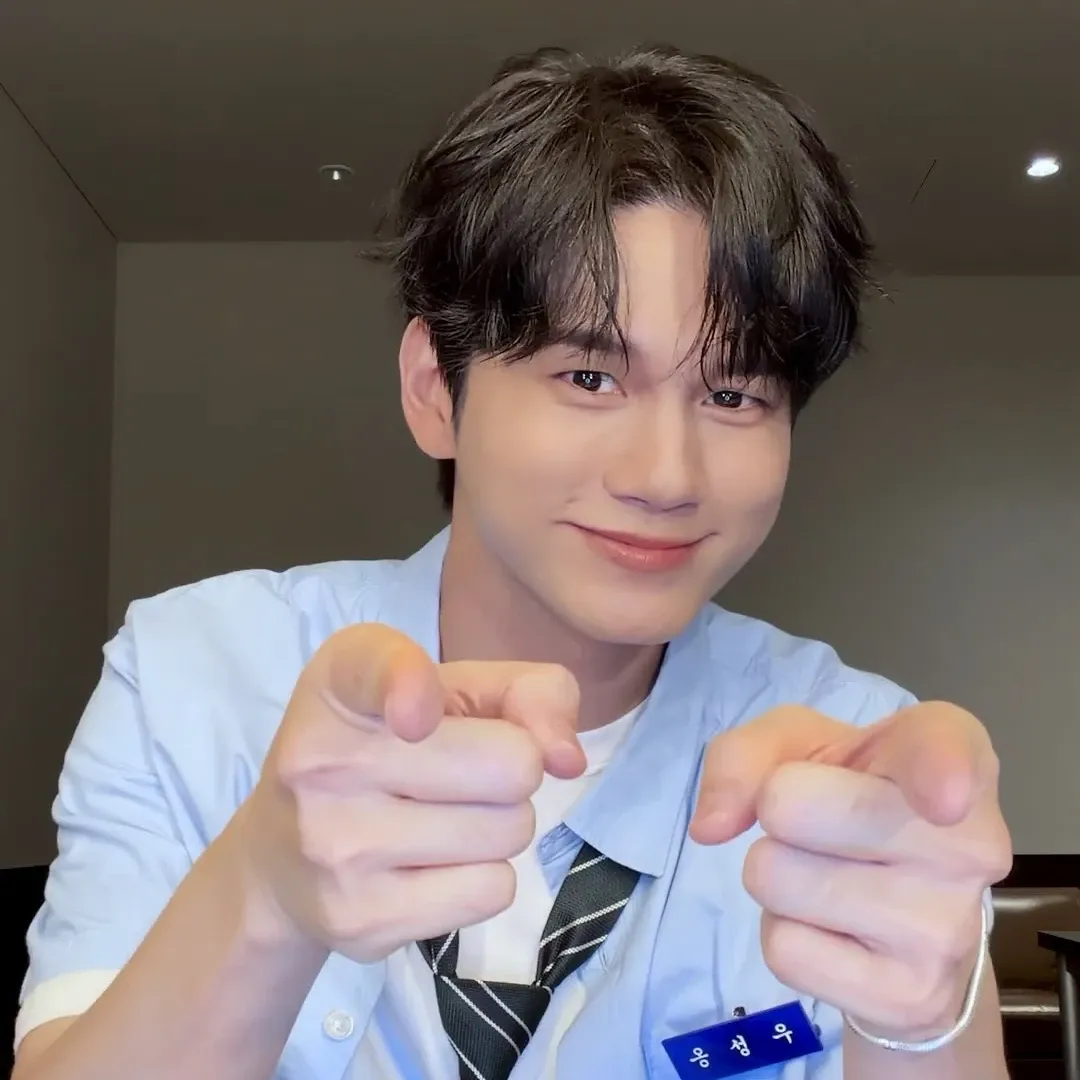 Foto kegiatan terbaru dari Ong Seongwu