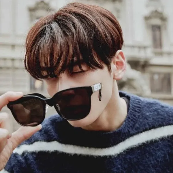 Behind-the-scenes cut of Cha Eunwoo