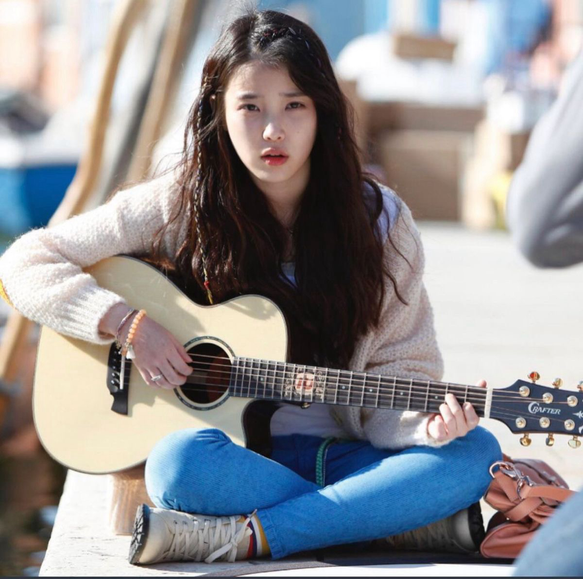 Behind-the-scenes cut of IU