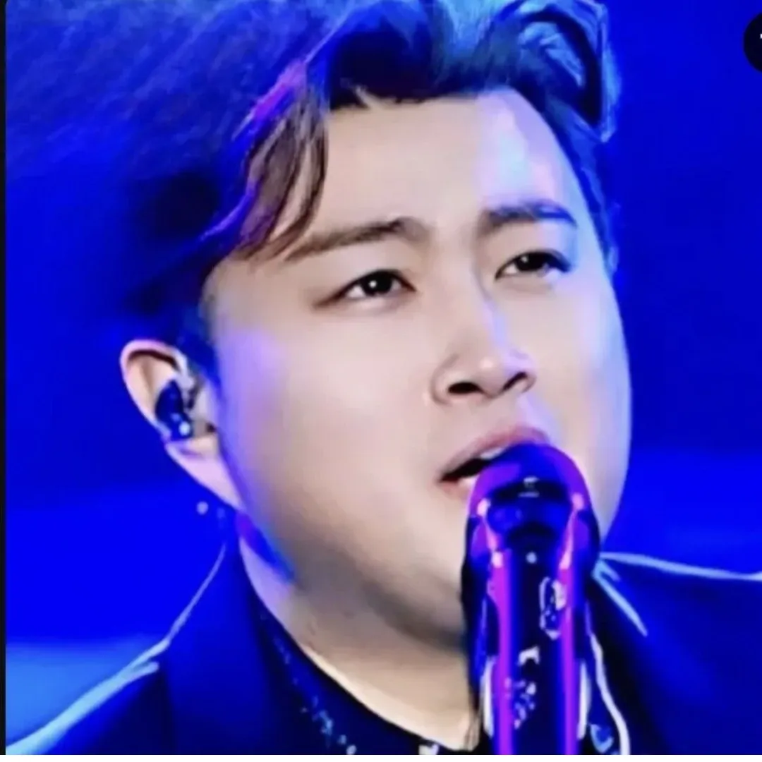 A moment captured by a fan of Kim Hojoong