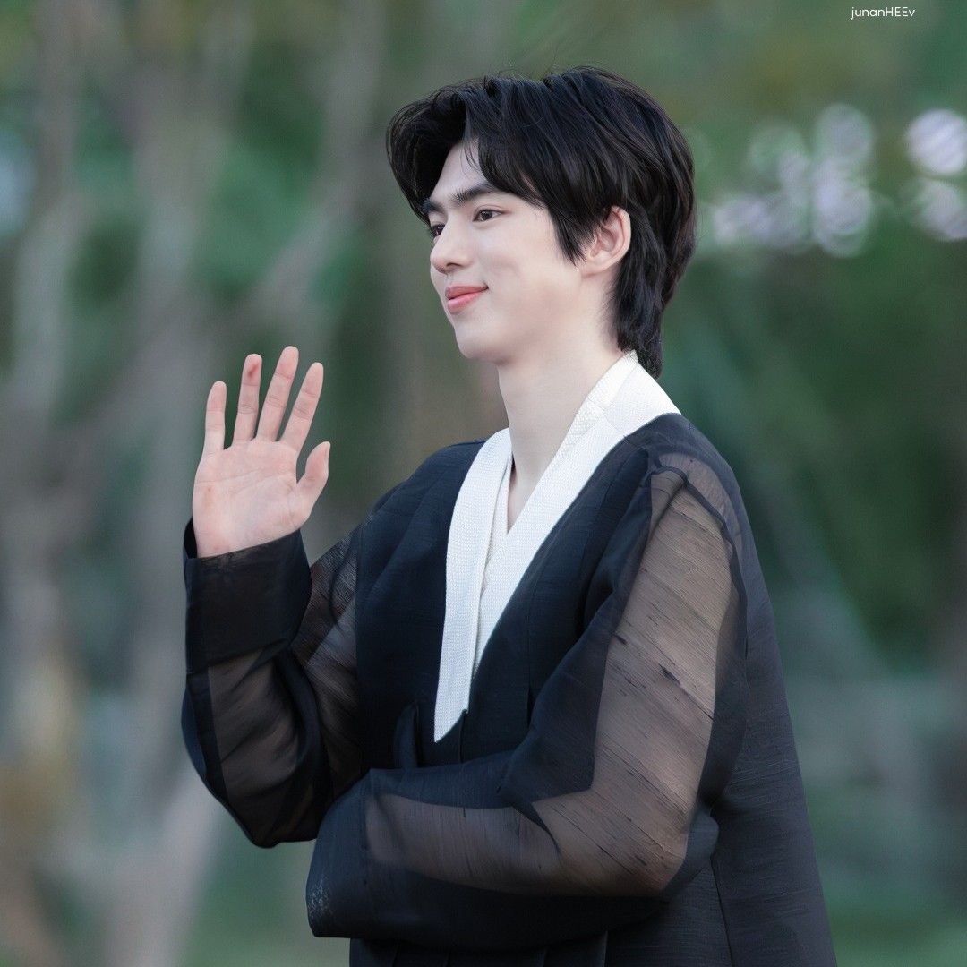 Latest photo of Cha Junhwan