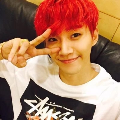 イ・ジュノの最近の活動ショット