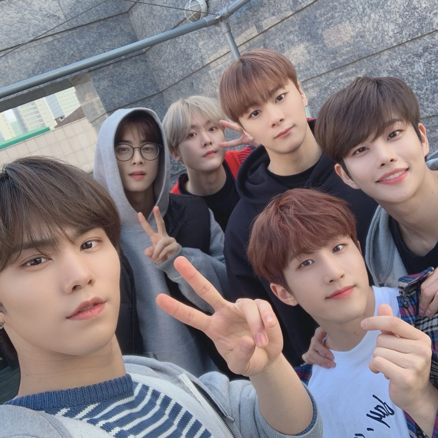 Latest photo of Cha Eunwoo