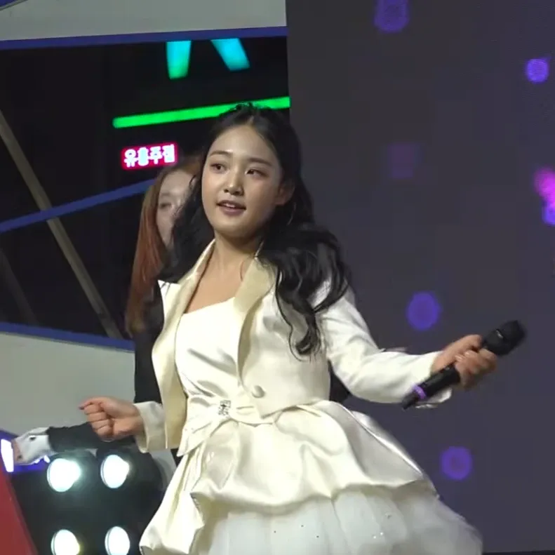 Momen yang diabadikan oleh penggemar Kim Taeyeon