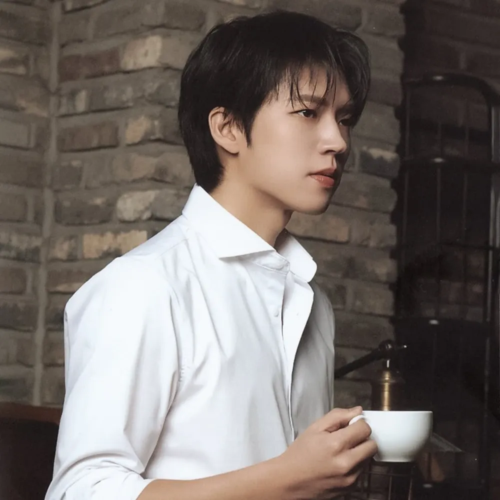 Behind-the-scenes cut of Nam Woohyun