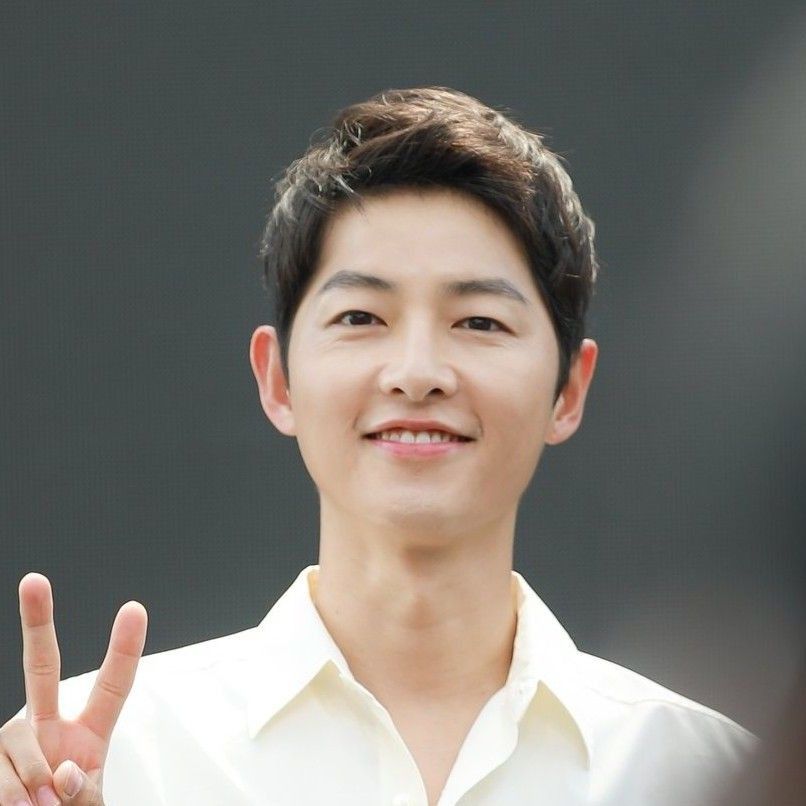 ソン・ジュンギの最近の活動ショット