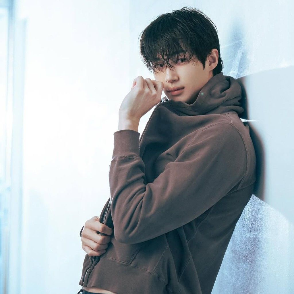 A moment captured by a fan of Byeon Wooseok