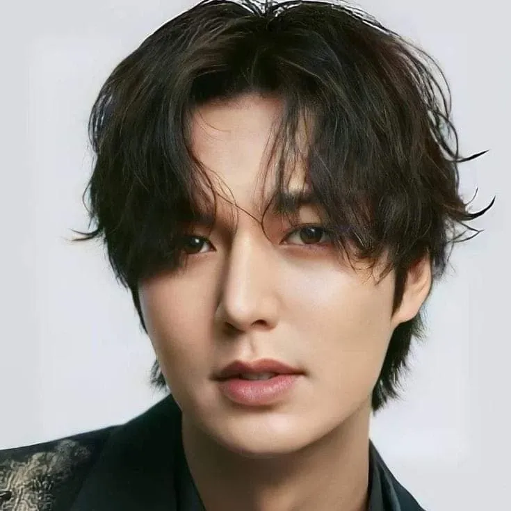 Recent activity shot of Lee Minho