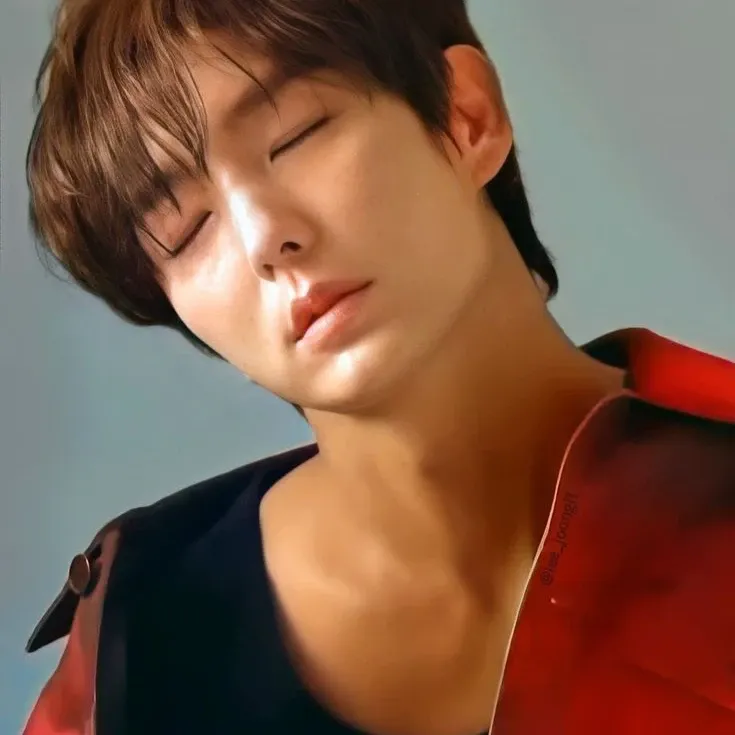 Foto terbaru dari Lee Joongi