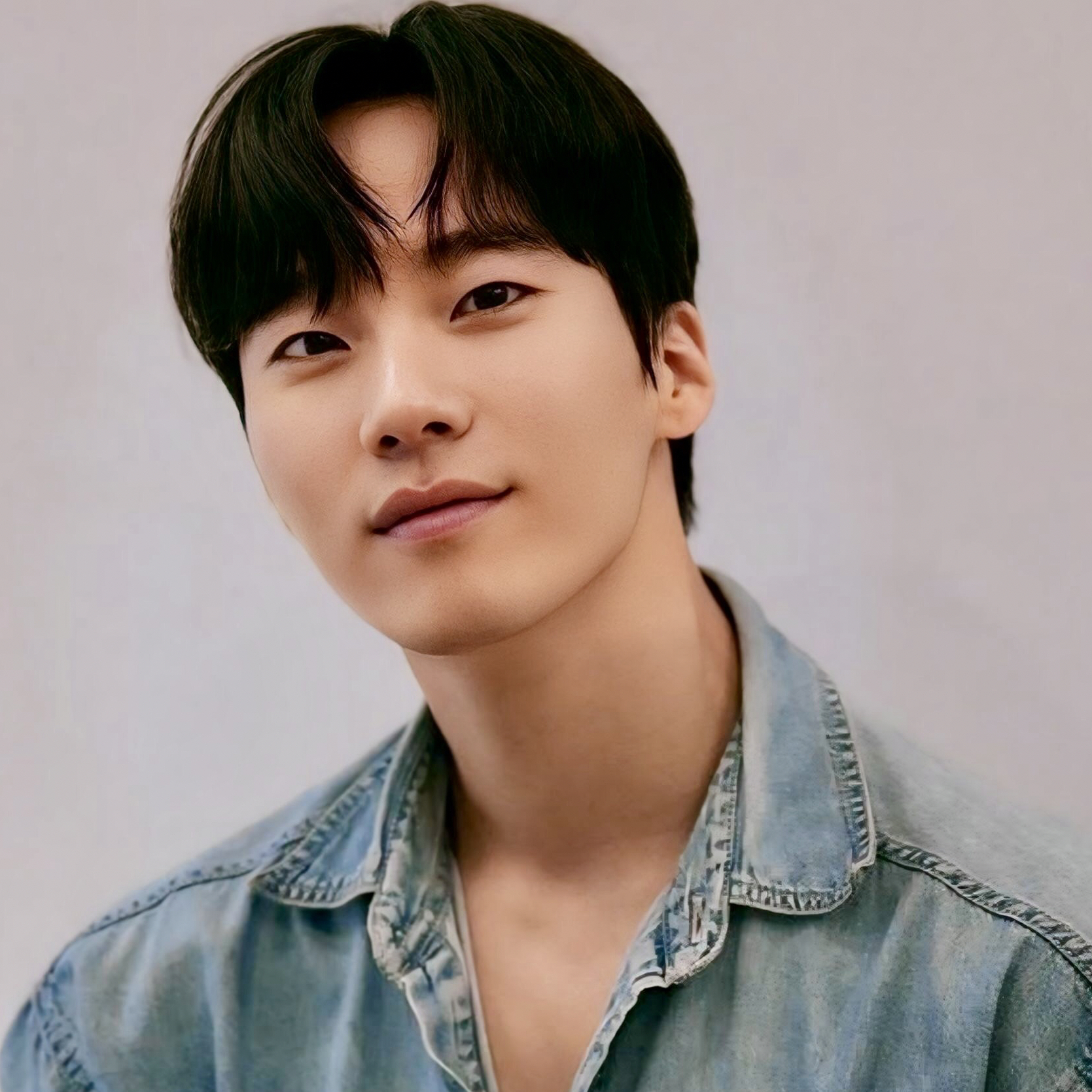 Recent activity shot of Lee Hongnae