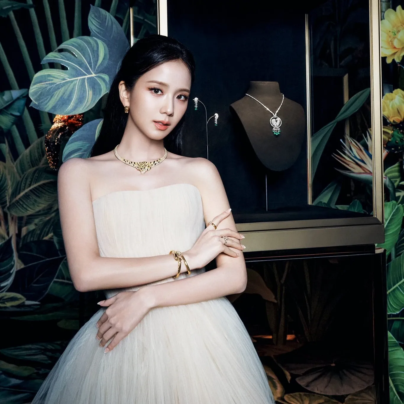 Latest photo of Jisoo (1995)