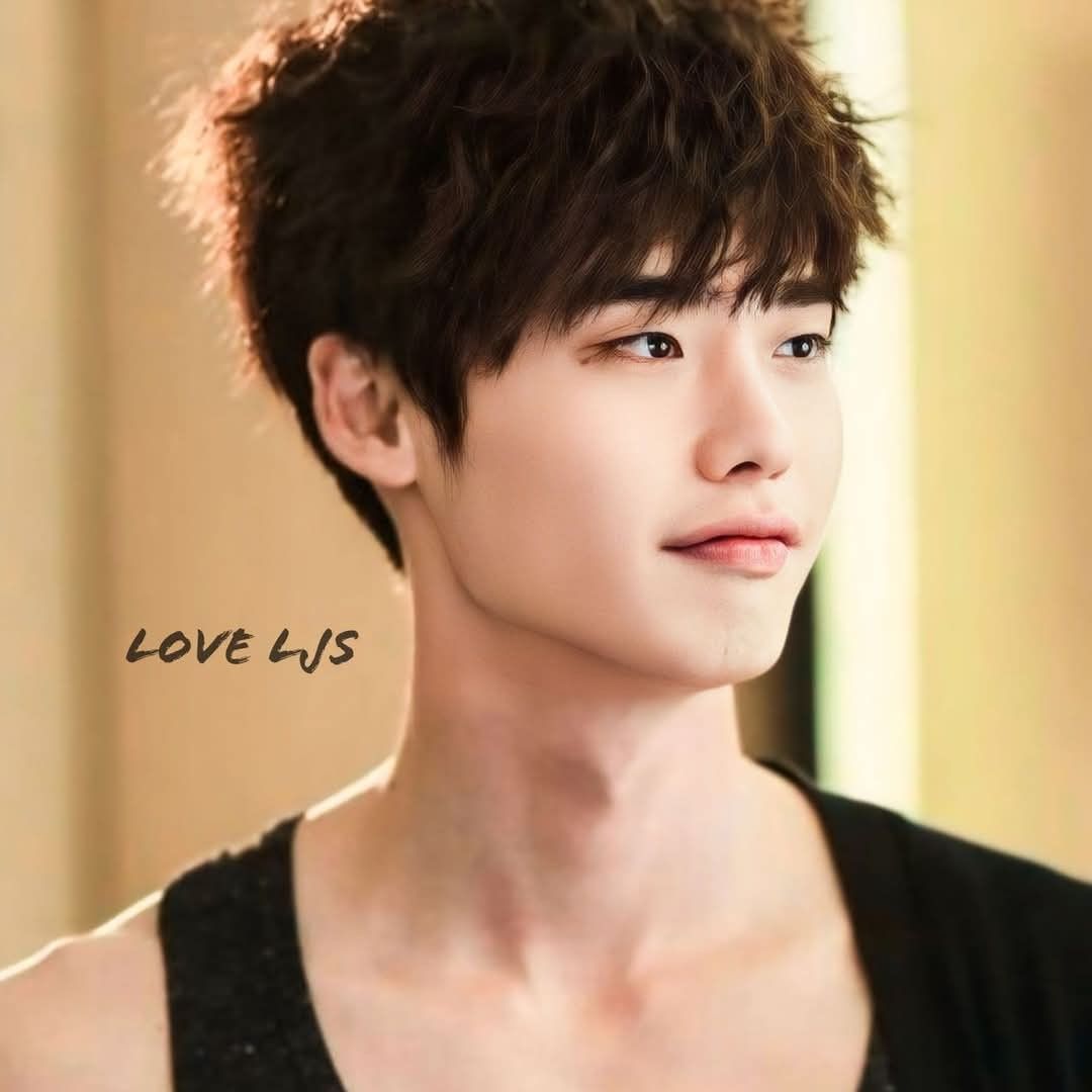 Latest photo of Lee Jongsuk