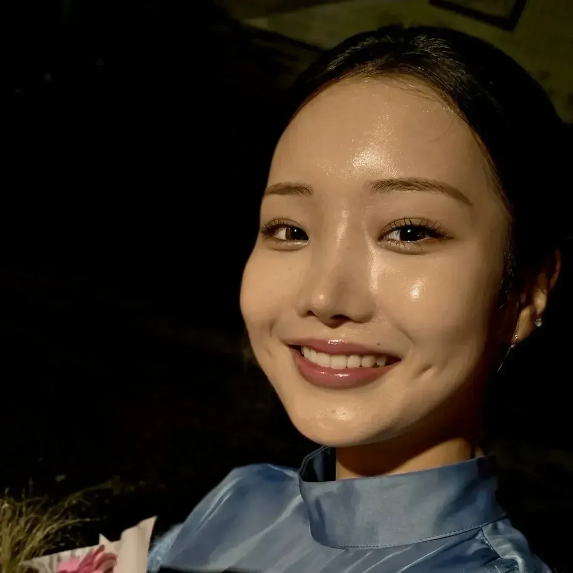 A moment captured by a fan of Kim Soyeon (2004)