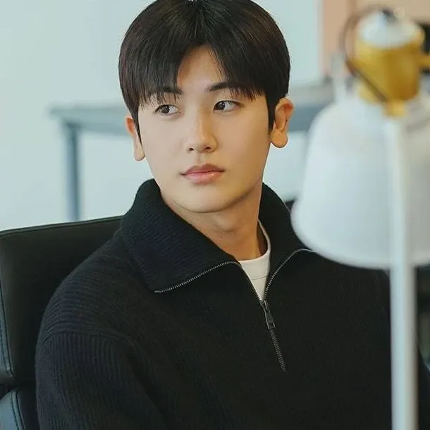 Latest photo of Park Hyungsik