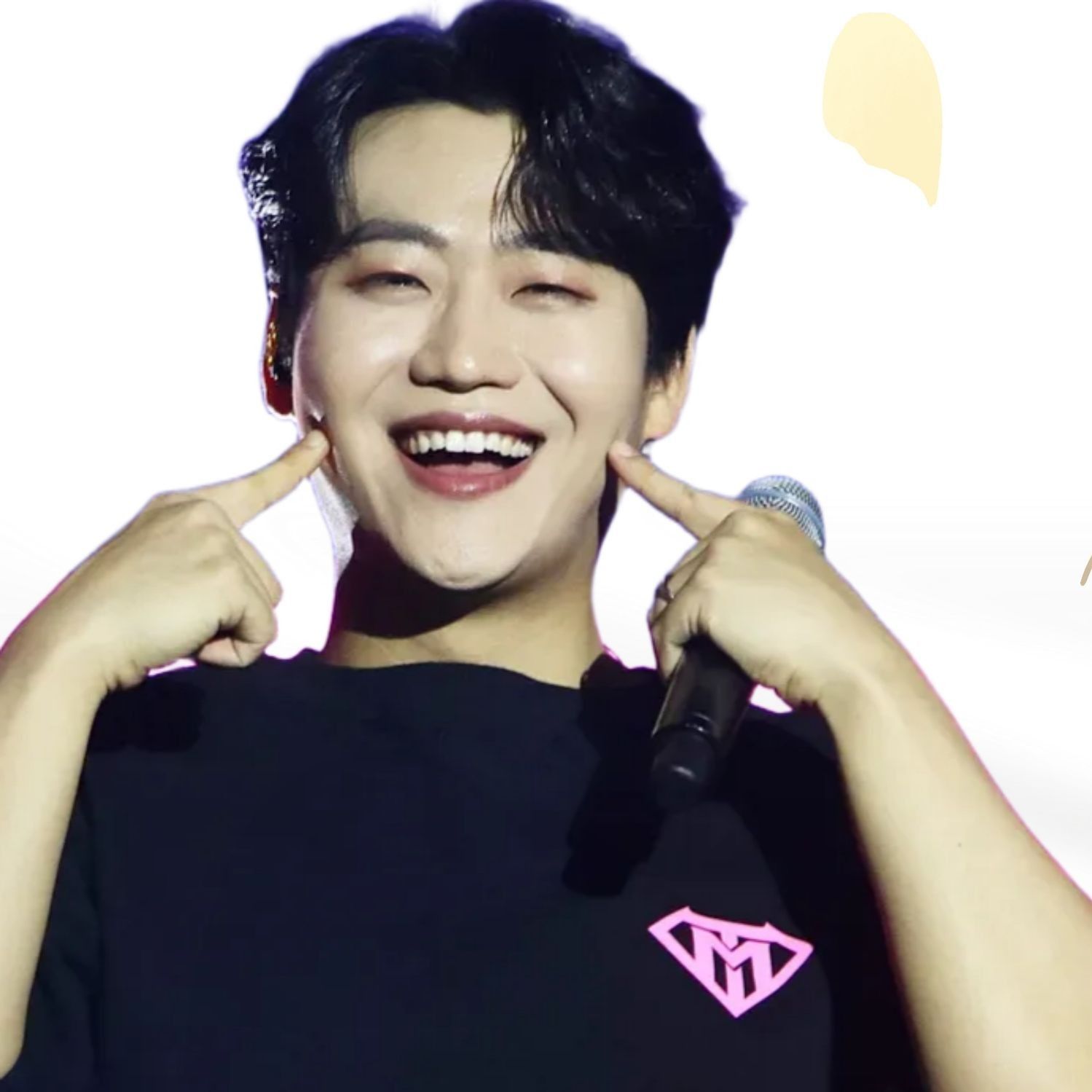 Behind-the-scenes cut of Min Soohyun