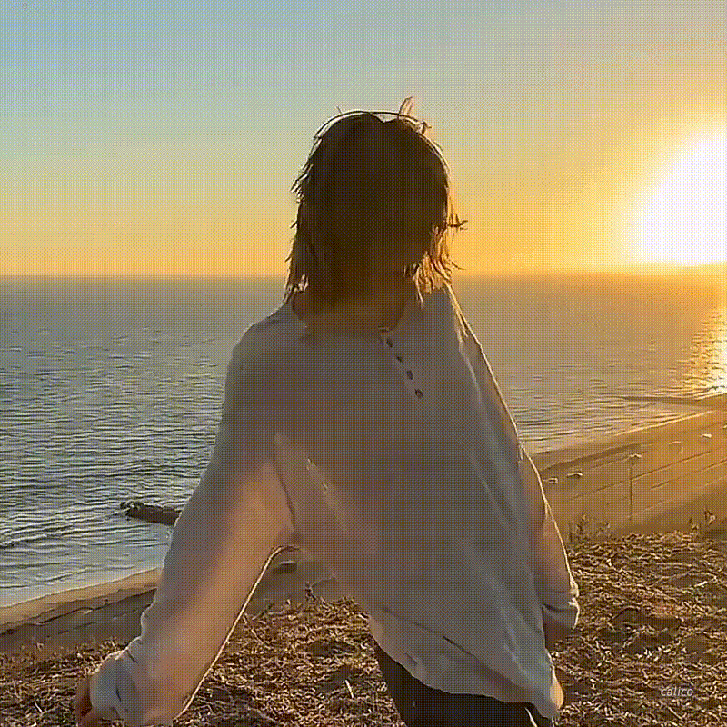 Behind-the-scenes cut of Ha Jimin