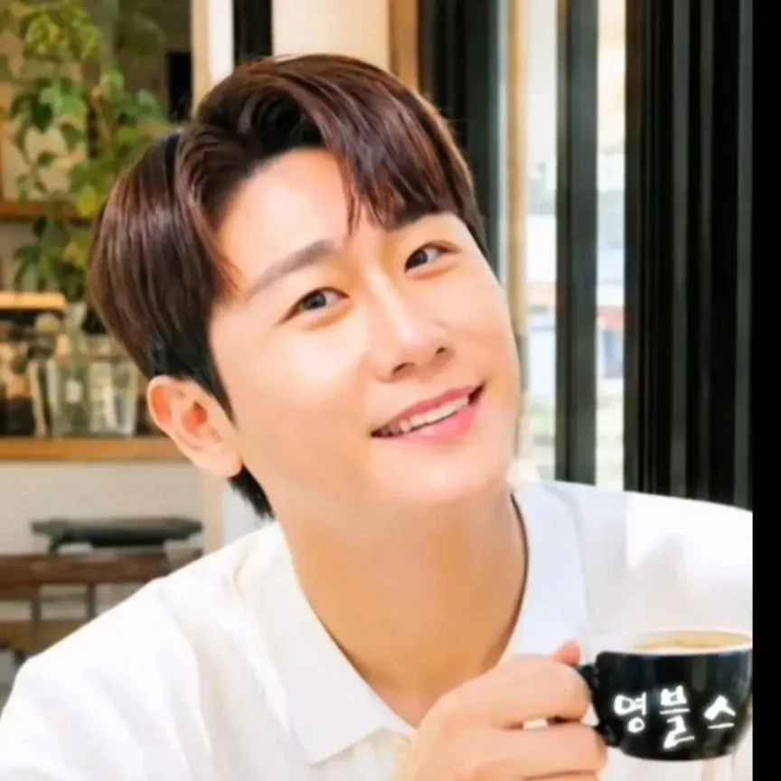 영탁의 비하인드 컷
