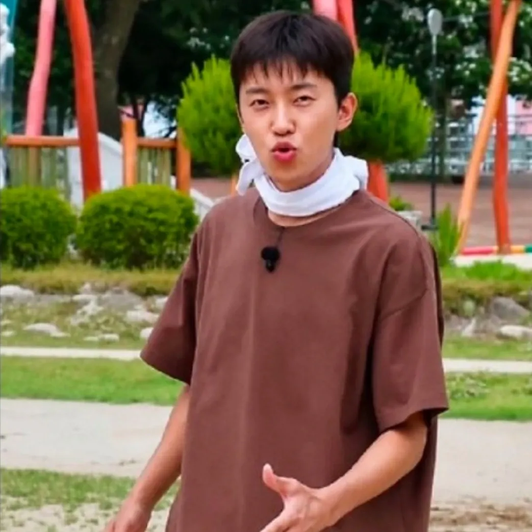 Cuplikan di balik layar dari Lim Youngwoong
