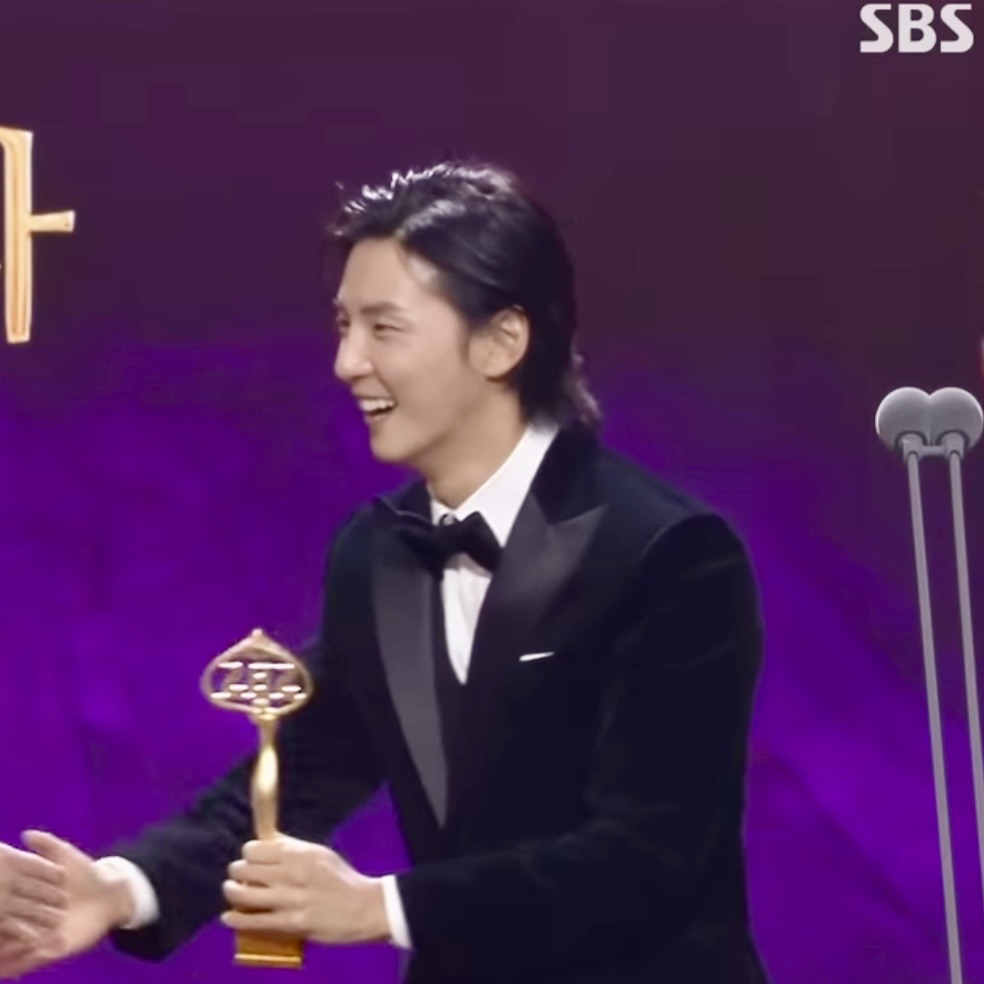 Latest photo of Yoon Shiyoon