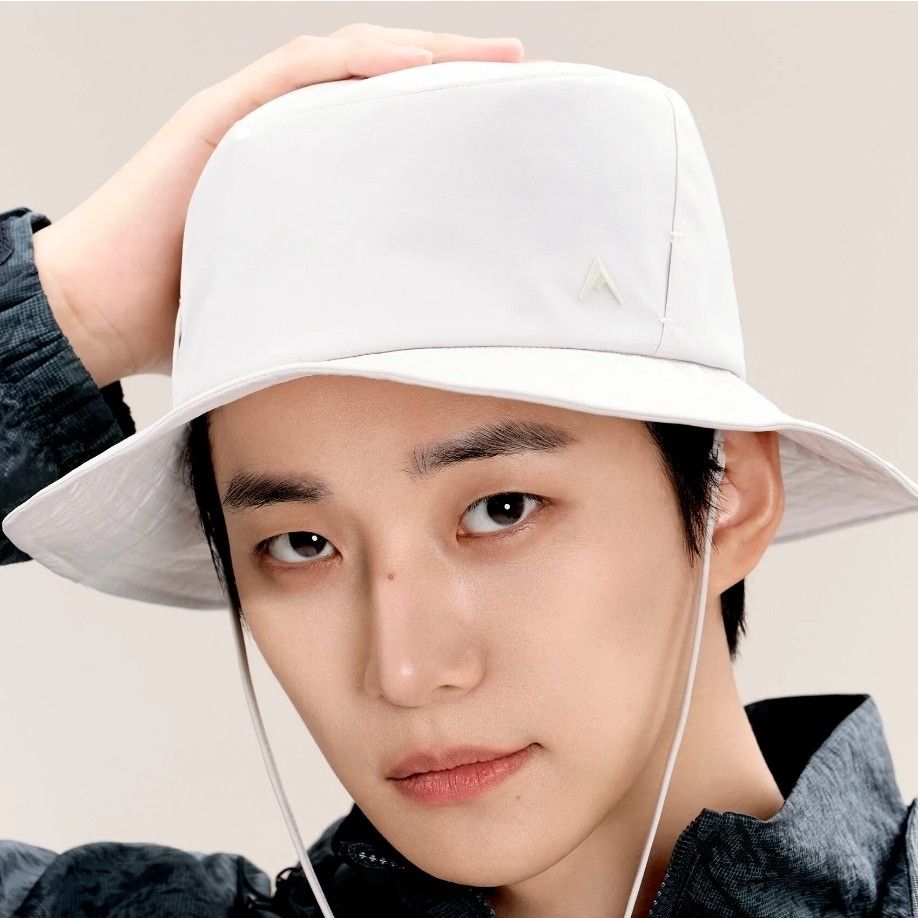 イ・ジュノのビハインドカット