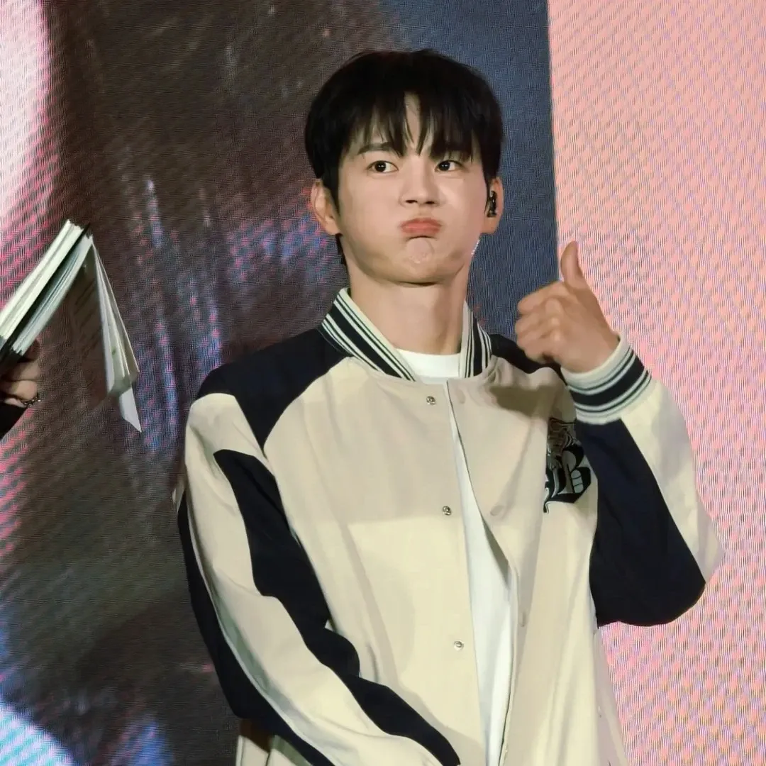 Latest photo of Seo Inguk