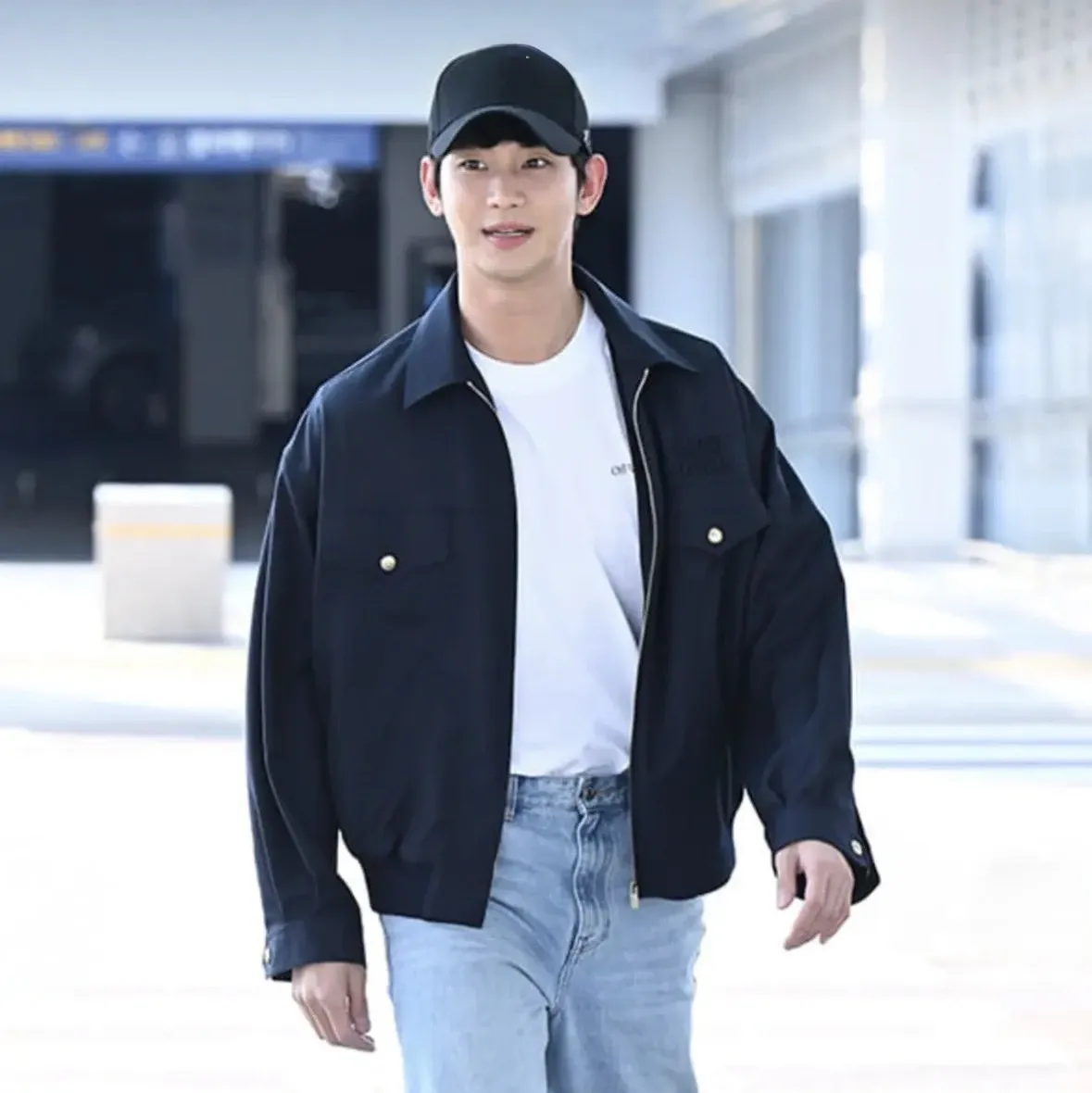 Recent activity shot of Kim Soohyun