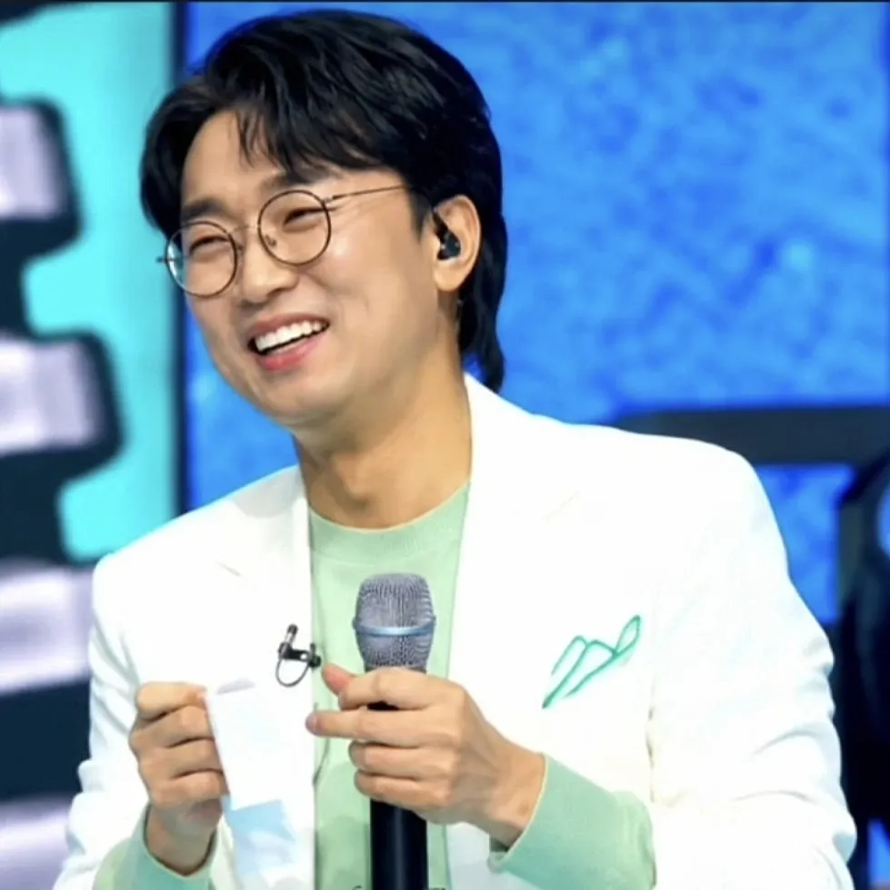Behind-the-scenes cut of Bak Changgeun