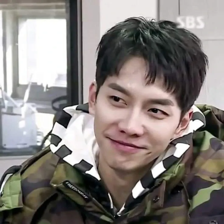 Momen yang diabadikan oleh penggemar Lee Seunggi