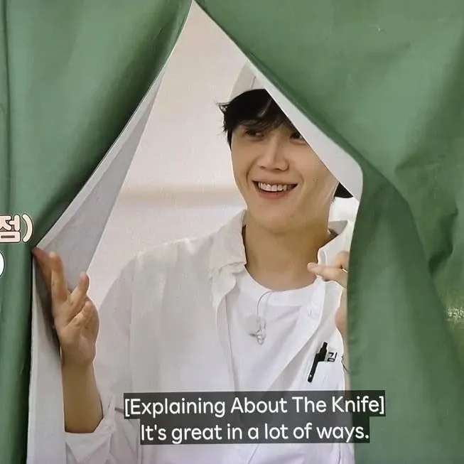 Behind-the-scenes cut of Kim Seonho