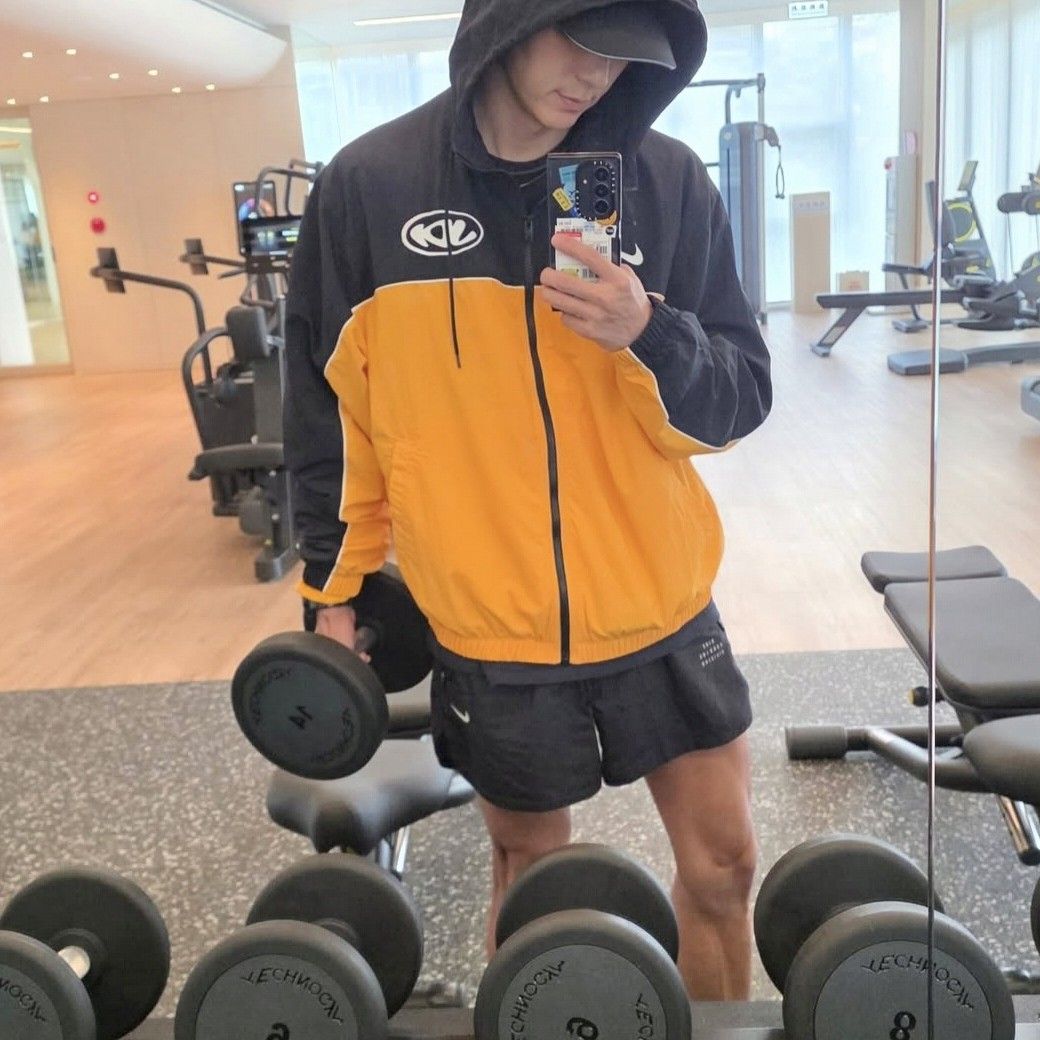 Recent activity shot of Lee Joongi