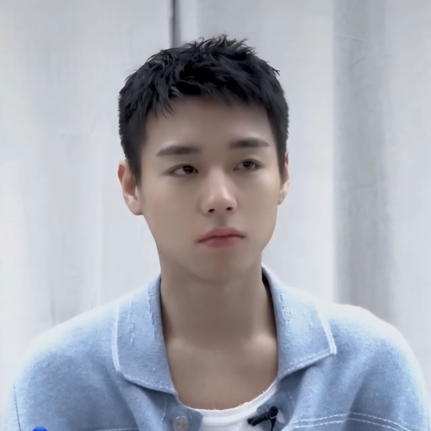 Behind-the-scenes cut of Park Jihoon