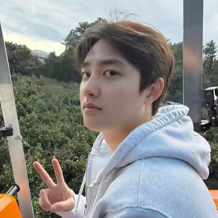 Cuplikan di balik layar dari Doh Kyungsoo (D.O.)