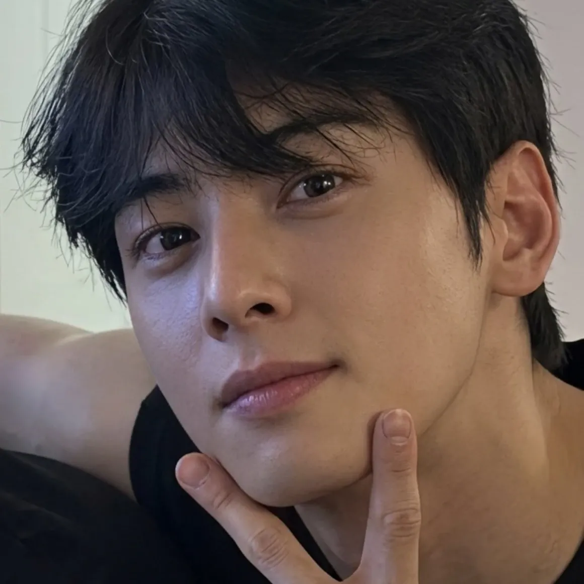 Recent activity shot of Cha Eunwoo