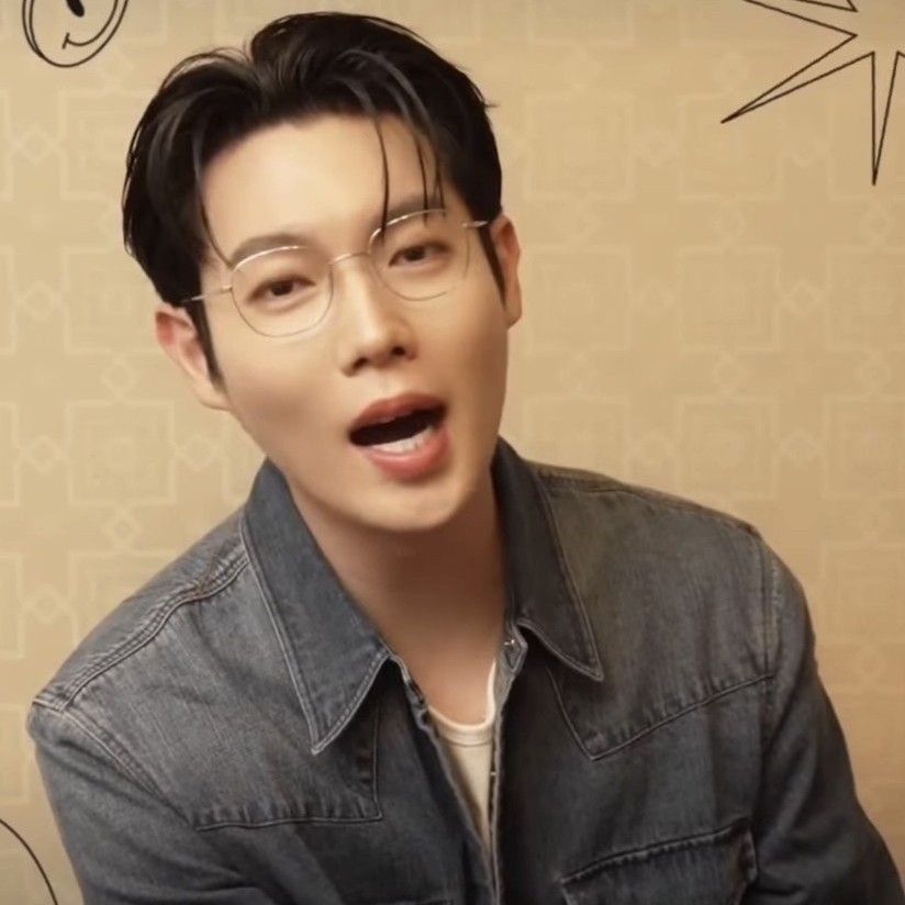 Recent activity shot of Son Taejin