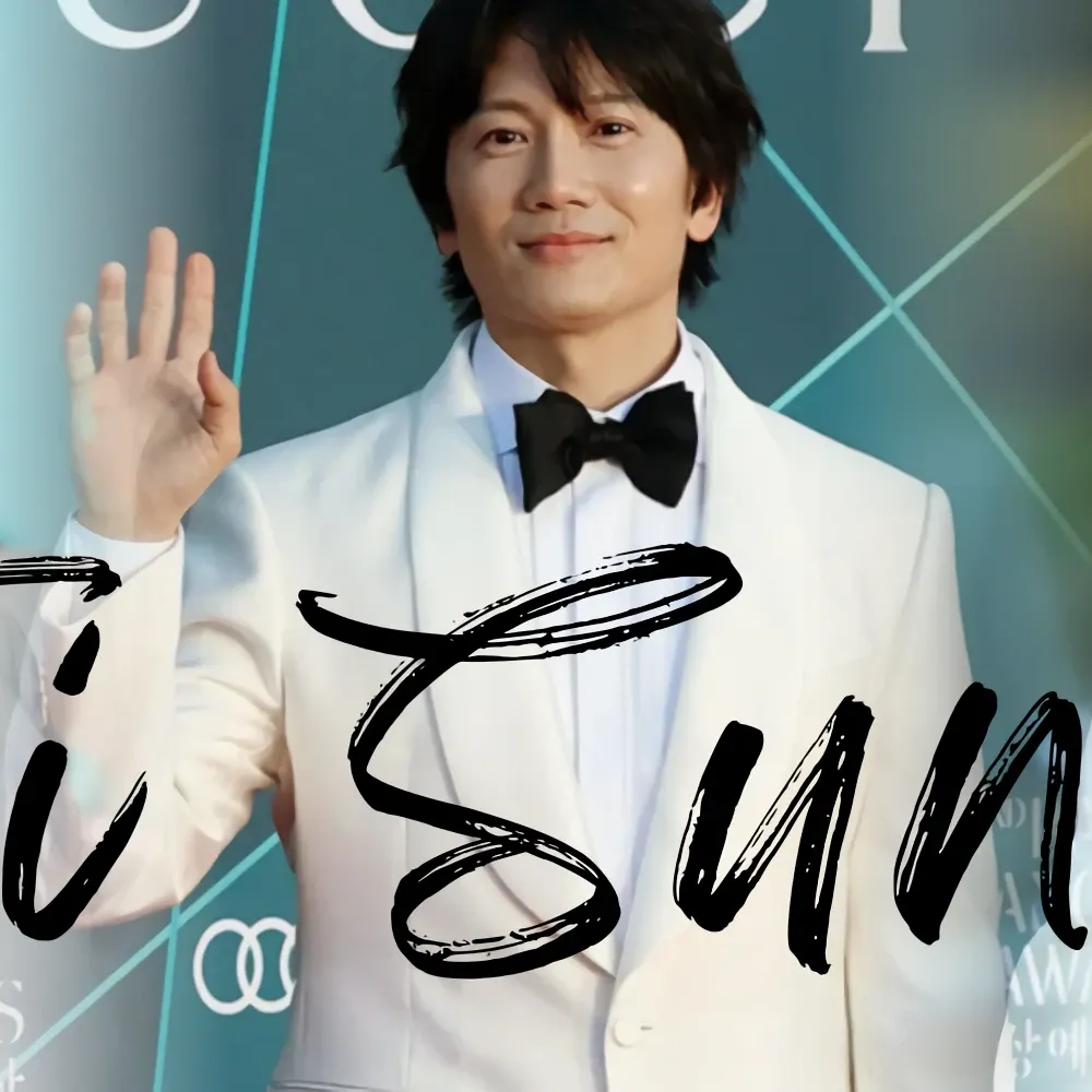 Behind-the-scenes cut of Ji Sung