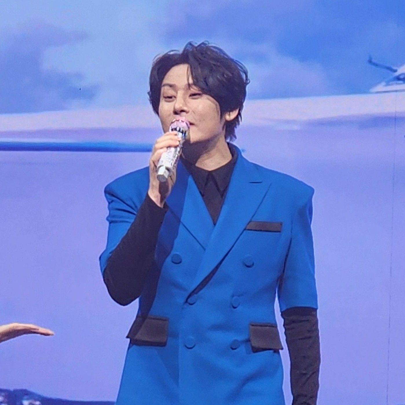 Behind-the-scenes cut of Kang Moonkyung