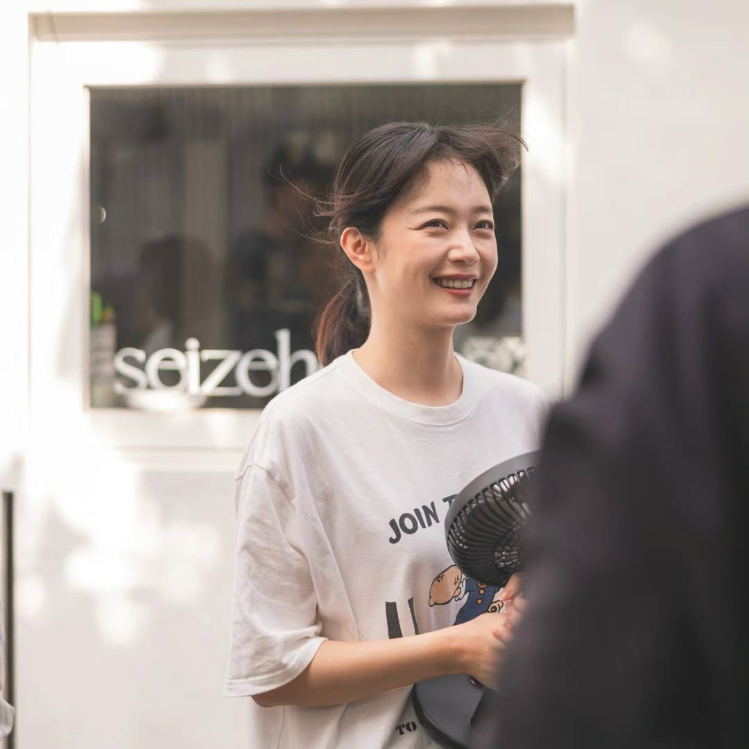 Behind-the-scenes cut of Jeon Somin