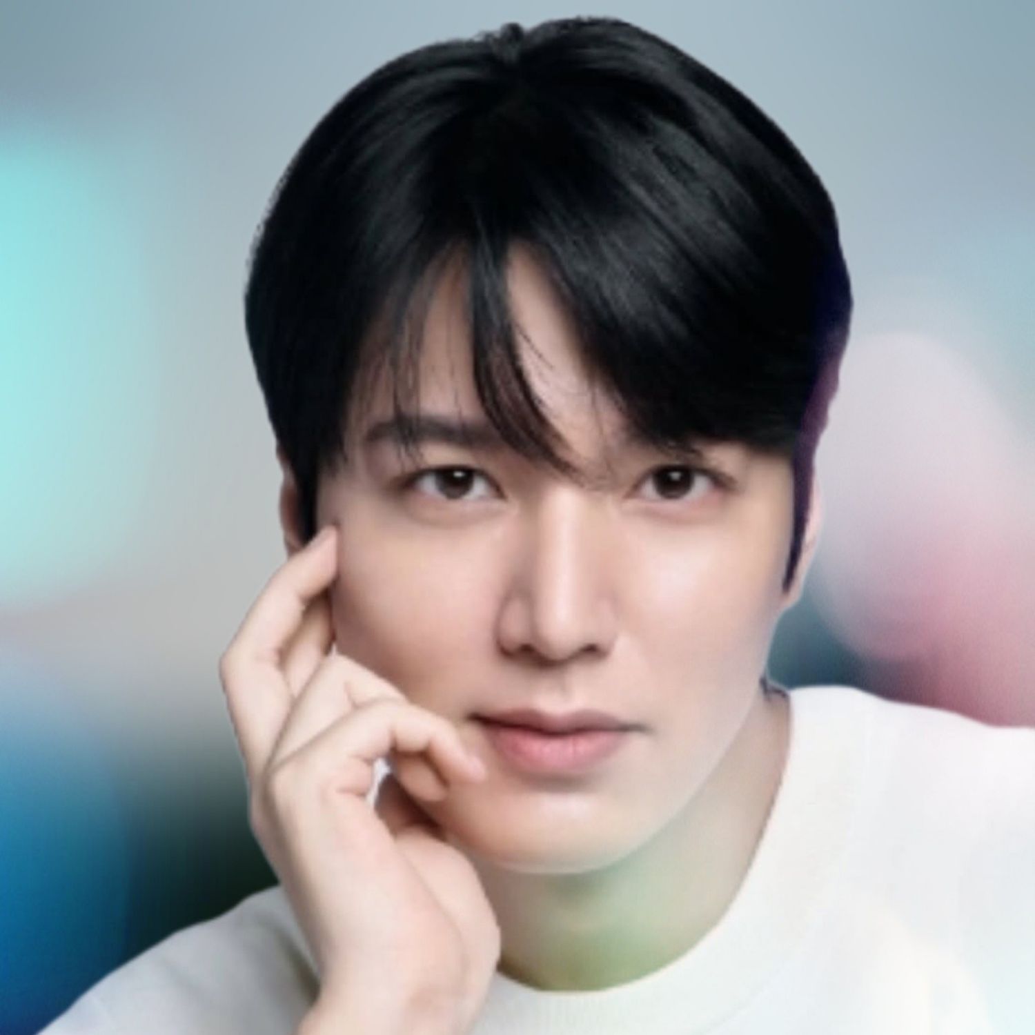 イ・ミンホの最近の活動ショット