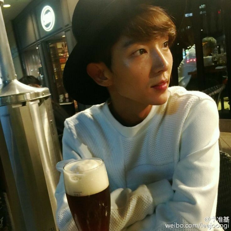 李準基的最新照片