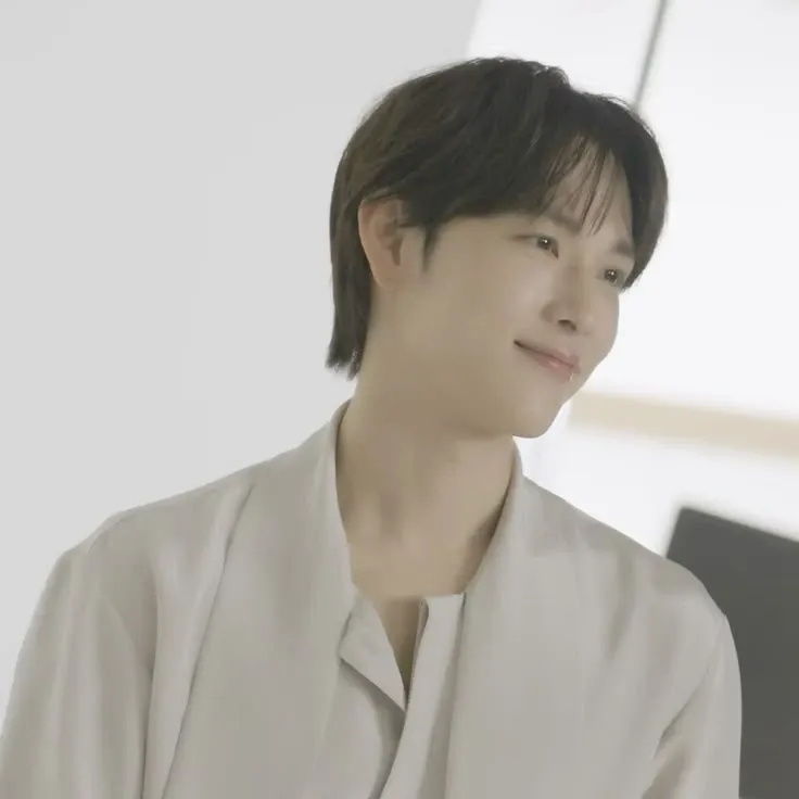 Recent activity shot of Yim Siwan