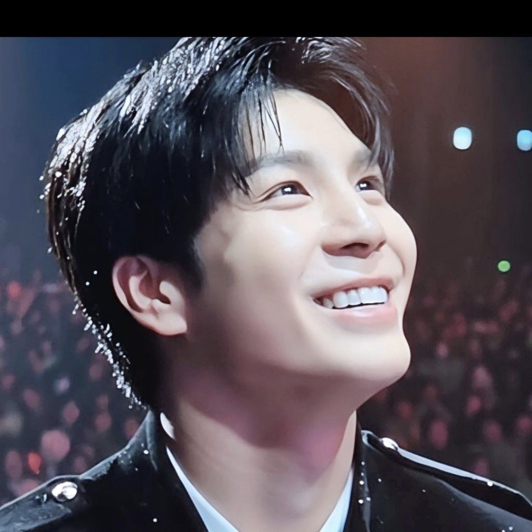 Foto terbaru dari Jeong Dongwon