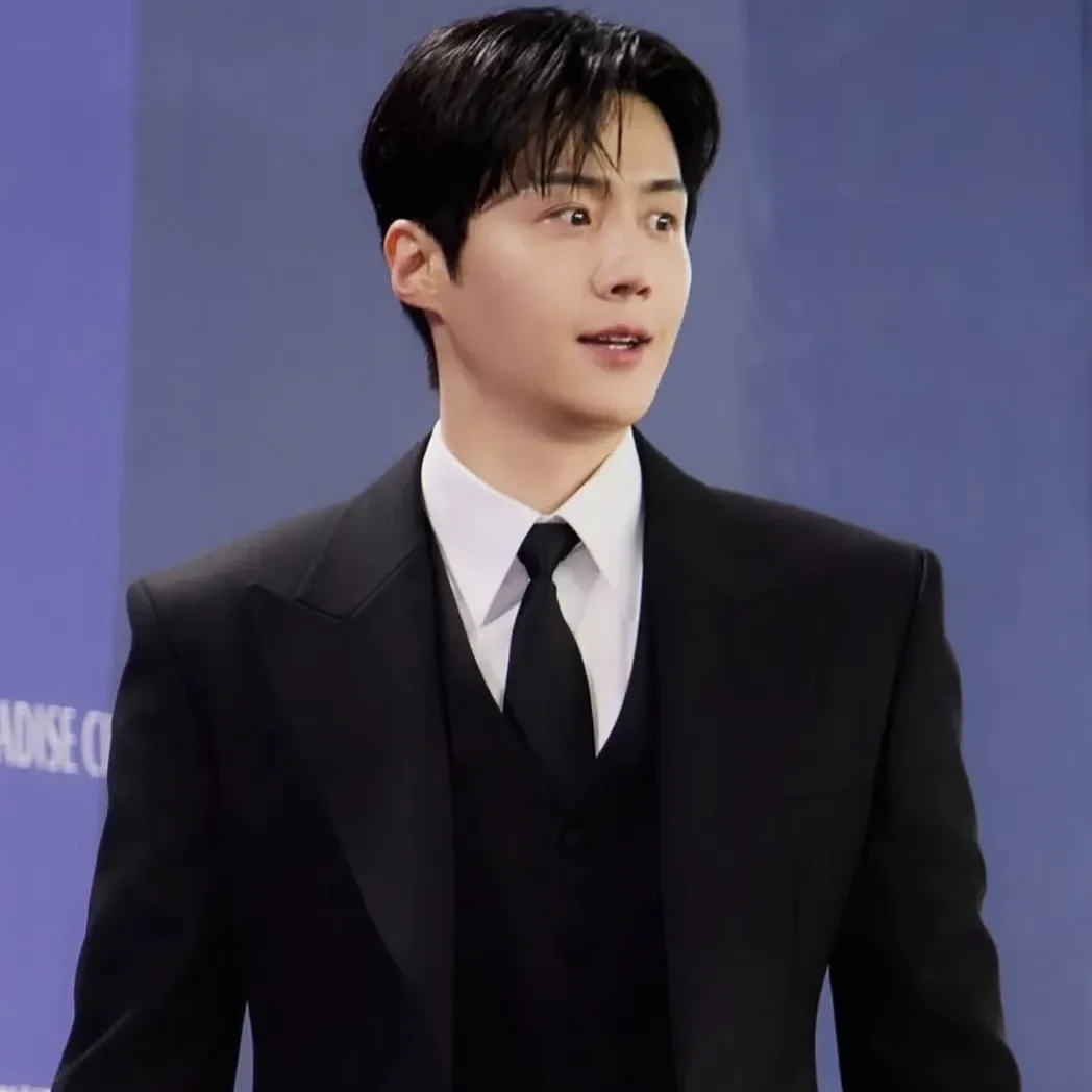 A moment captured by a fan of Kim Seonho