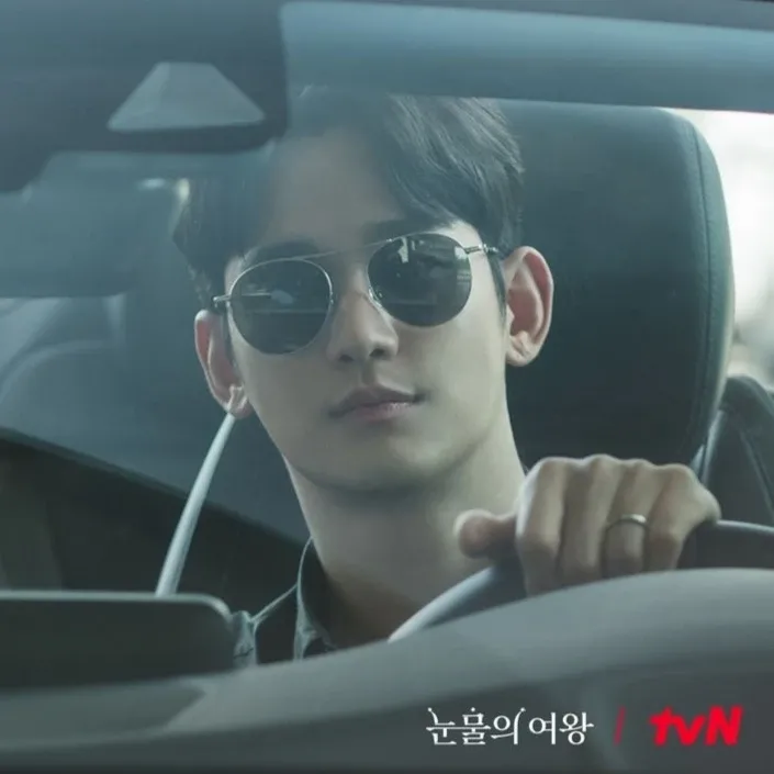Behind-the-scenes cut of Kim Soohyun