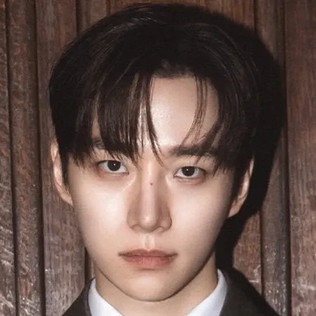 Cuplikan di balik layar dari Lee Junho