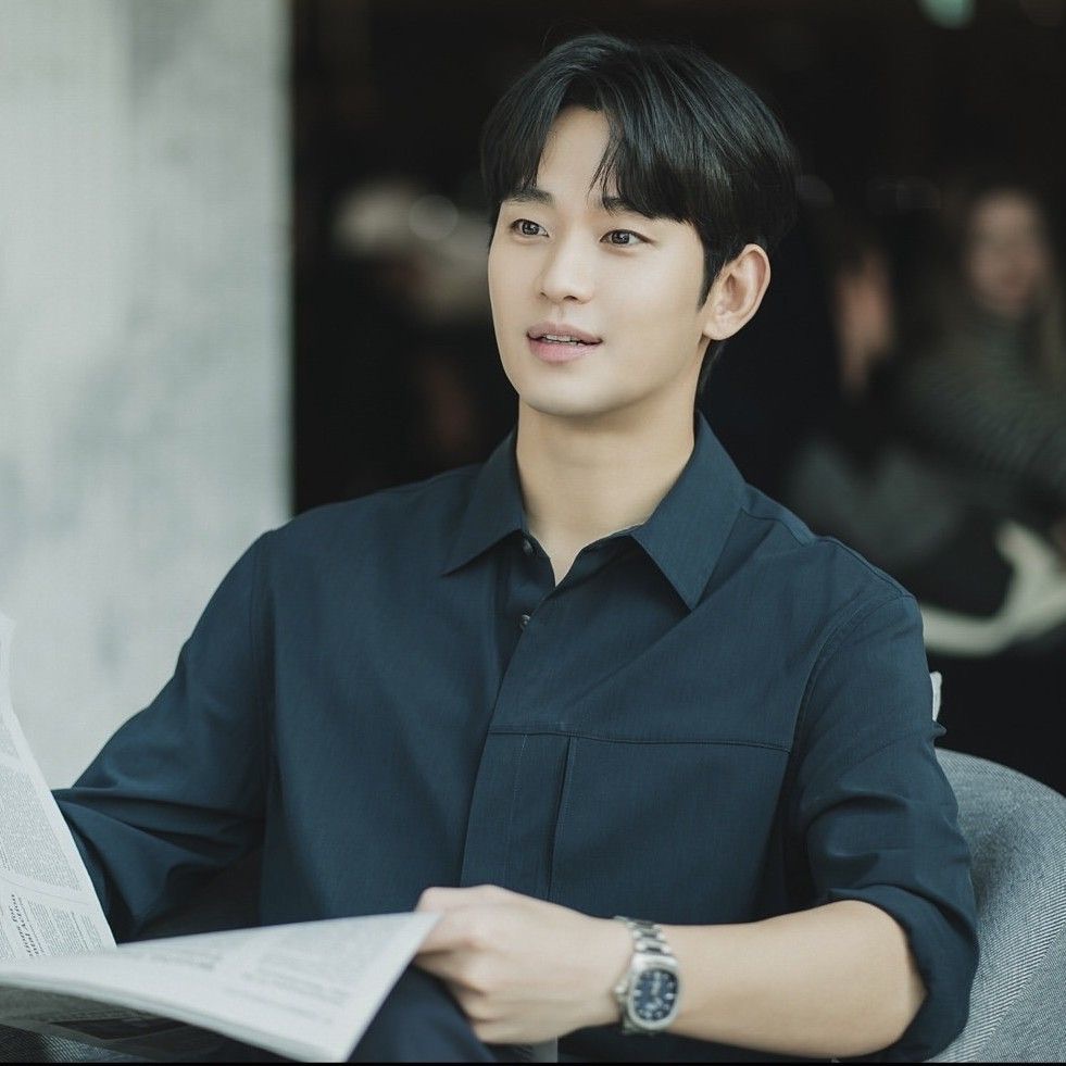 Recent activity shot of Kim Soohyun