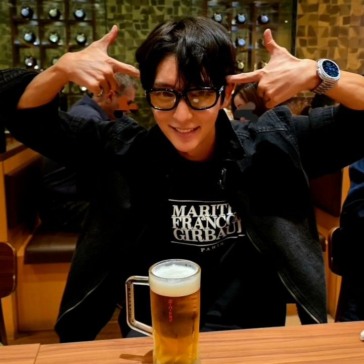 A moment captured by a fan of Lee Joongi