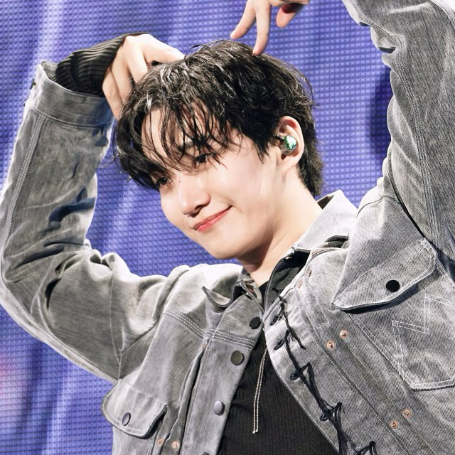 粉丝拍下的李俊昊瞬间