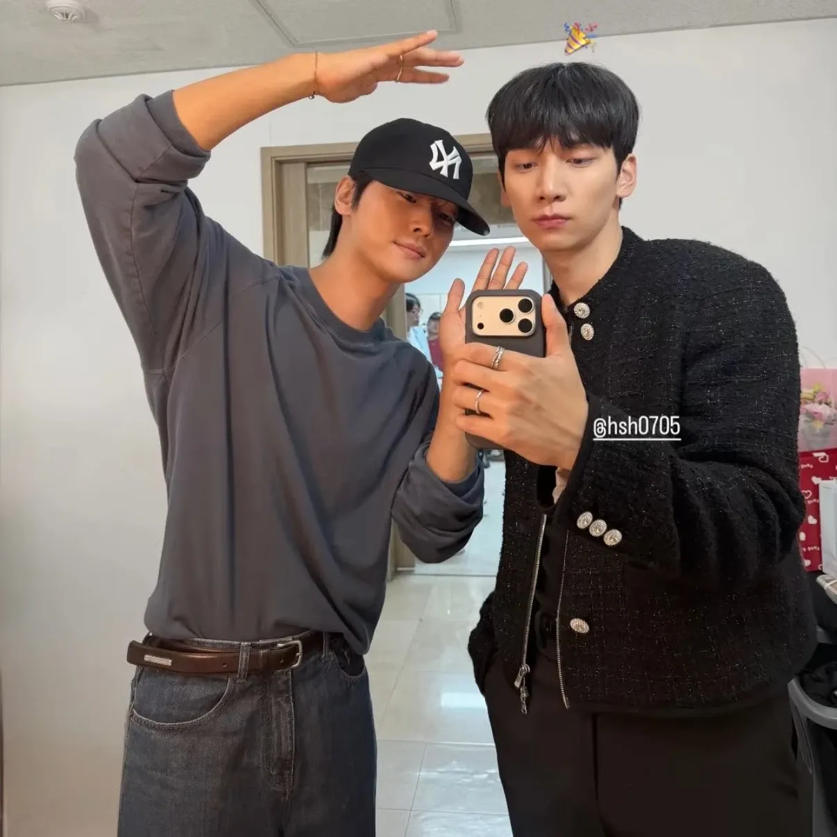 A moment captured by a fan of Cha Hakyeon (N)