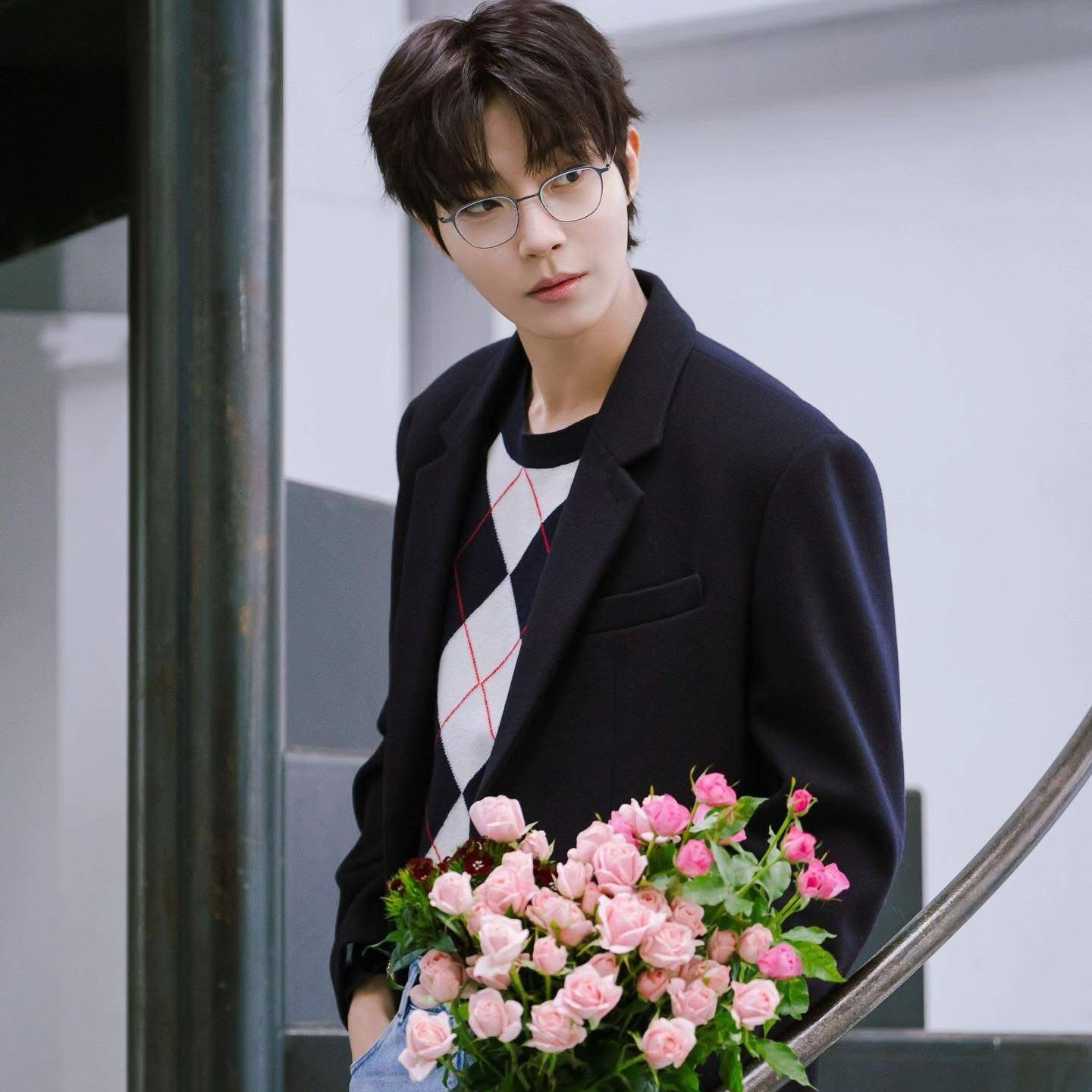 황인엽의 비하인드 컷