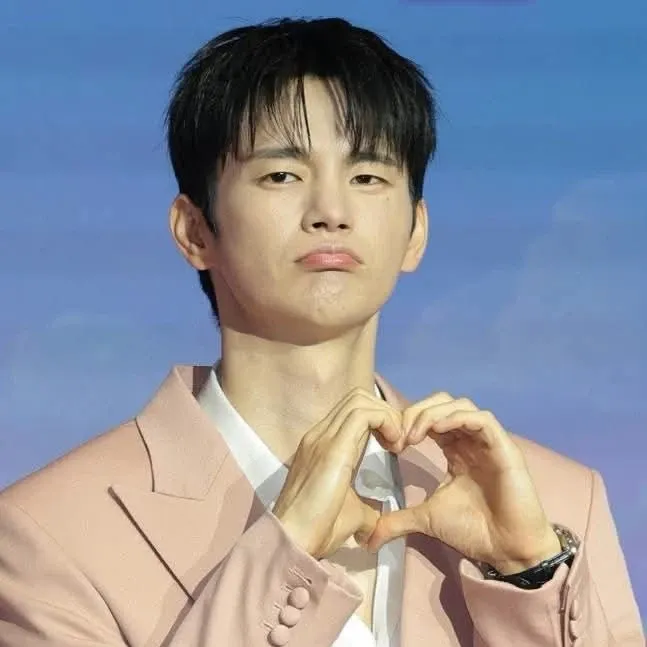 Cuplikan di balik layar dari Seo Inguk
